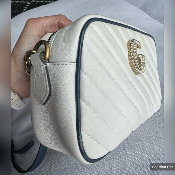 Gucci GG Marmont Quilted Small Shoulder Bag
Ivory x Navy - Picture 6 of 16